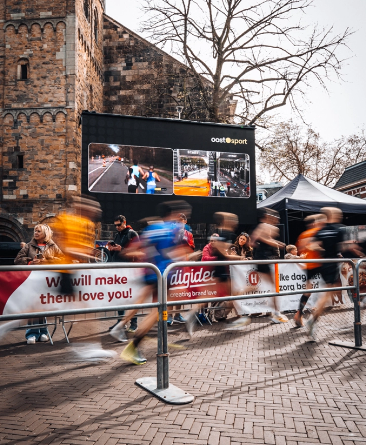 HOOQD Marathon outdoor LED schermen voor events