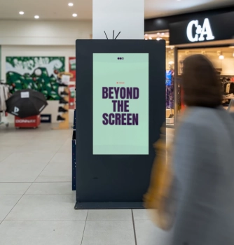 HOOQD Beyond the Screen in een winkelcentrum