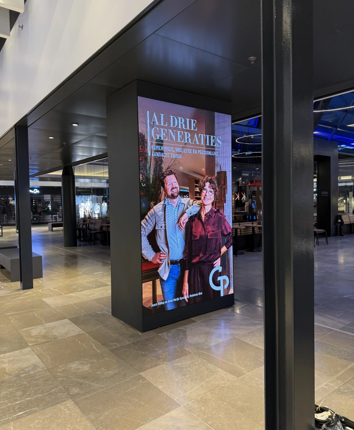LED scherm in winkelcentrum Gelderlandplein