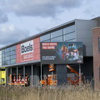 Outdoor LED signage bij Boels - HOOQD