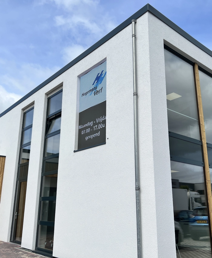 Hagemans verf gebouw buiten gevel