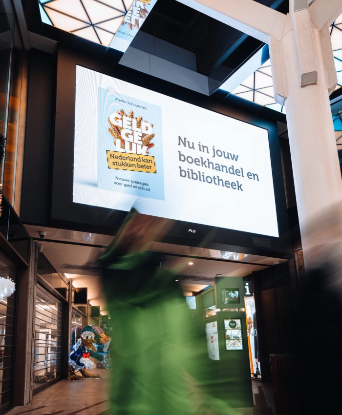 Training voor retail-medewerkers: snel en makkelijk content aanpassen op een digitaal winkelscherm
