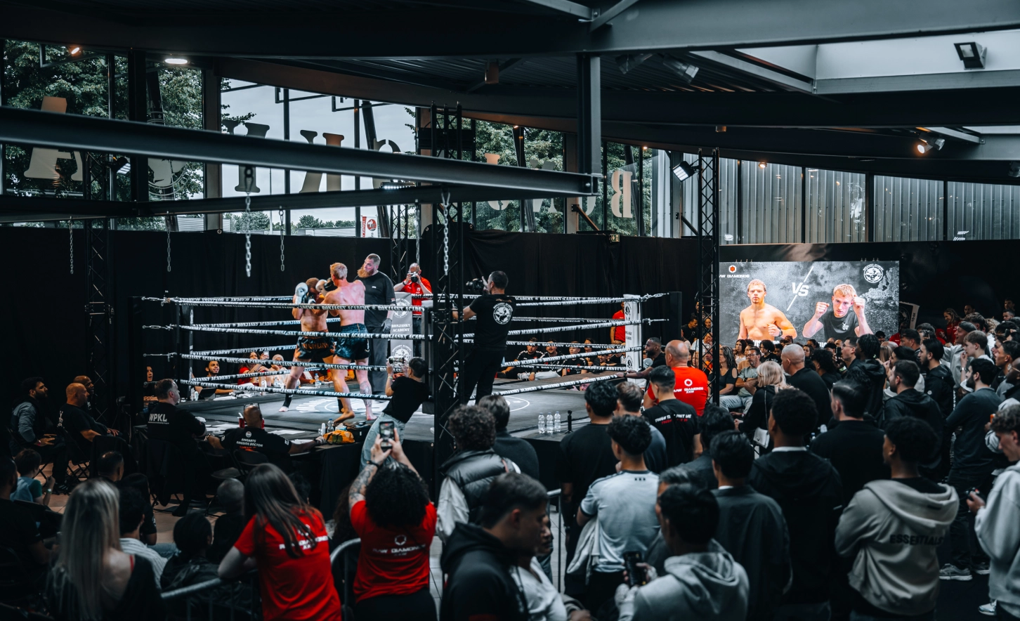HOOQD Bonjasky - LED schermen achter boxring