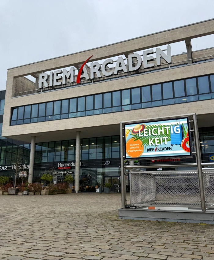 Riem Arcaden PLS 01 scaled