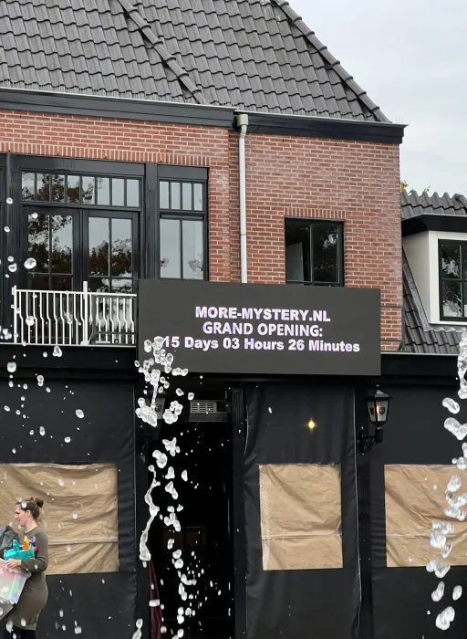 Een gevel die de aandacht trekt